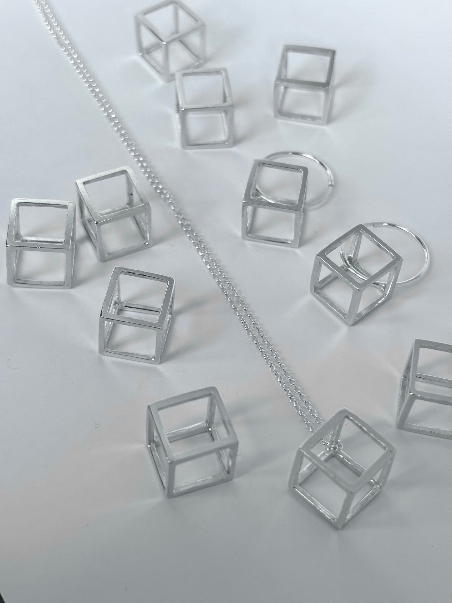 Collar Cubo