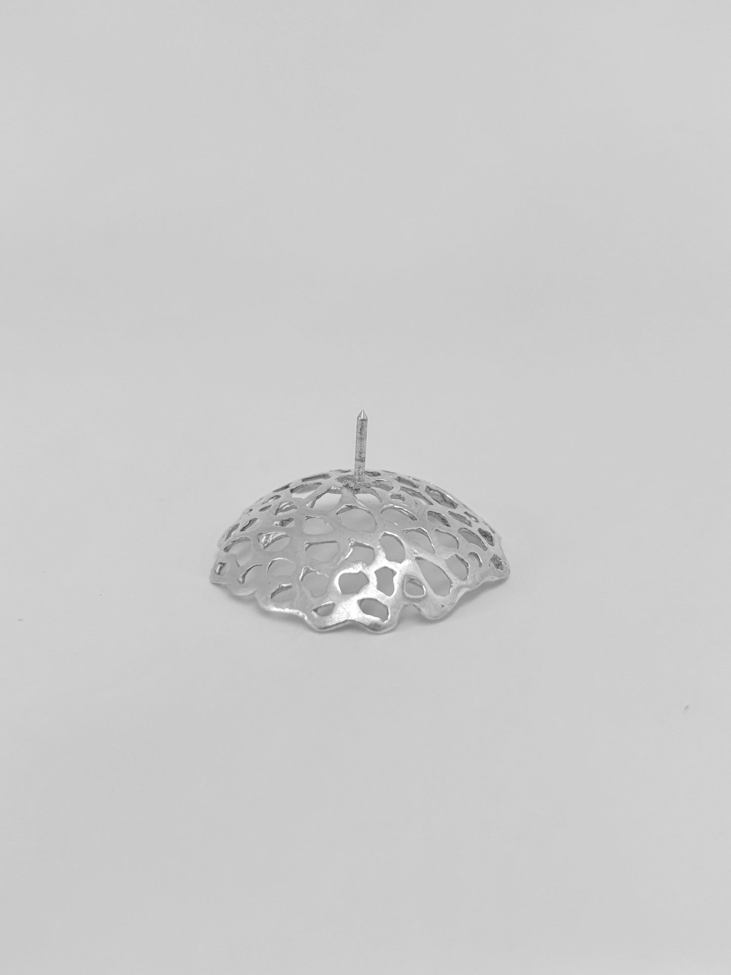 Broche Capullo Cóncavo