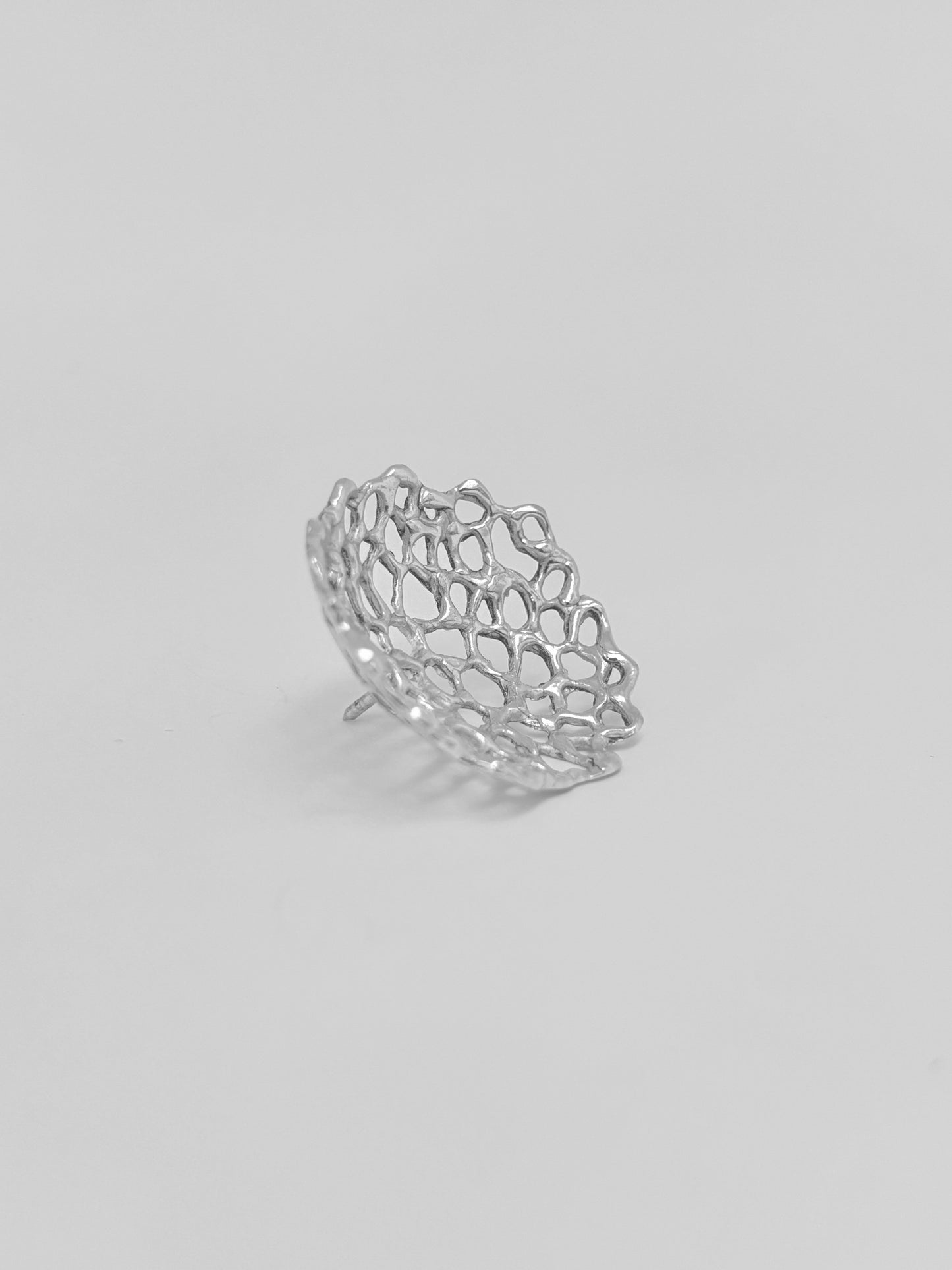 Broche Capullo Cóncavo