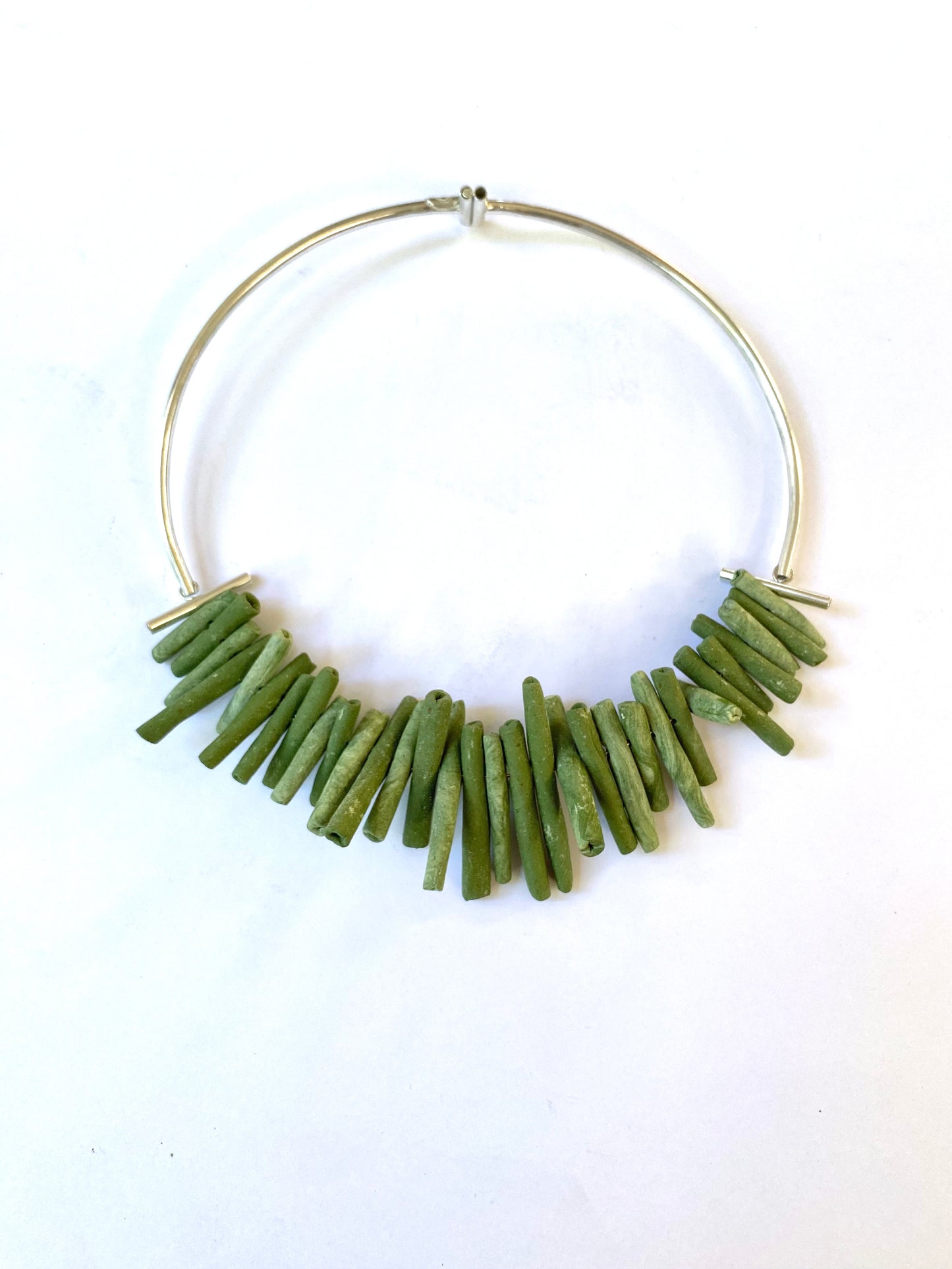 Collar Tribal Verde